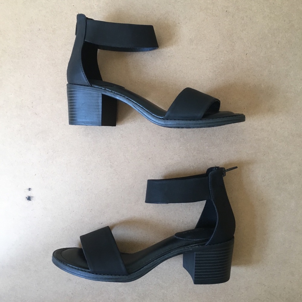 PacSun Sandal w/ Heel